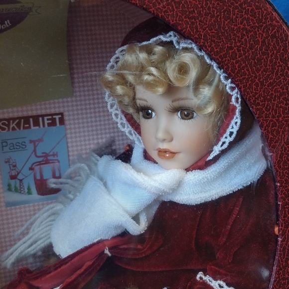 Genuine Porcelain Doll Peggy - Picture 2 of 6